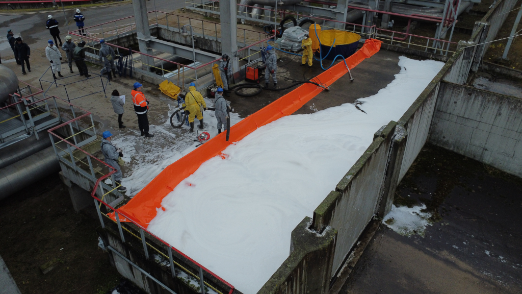 Комплексные учения по локализации и ликвидации разливов